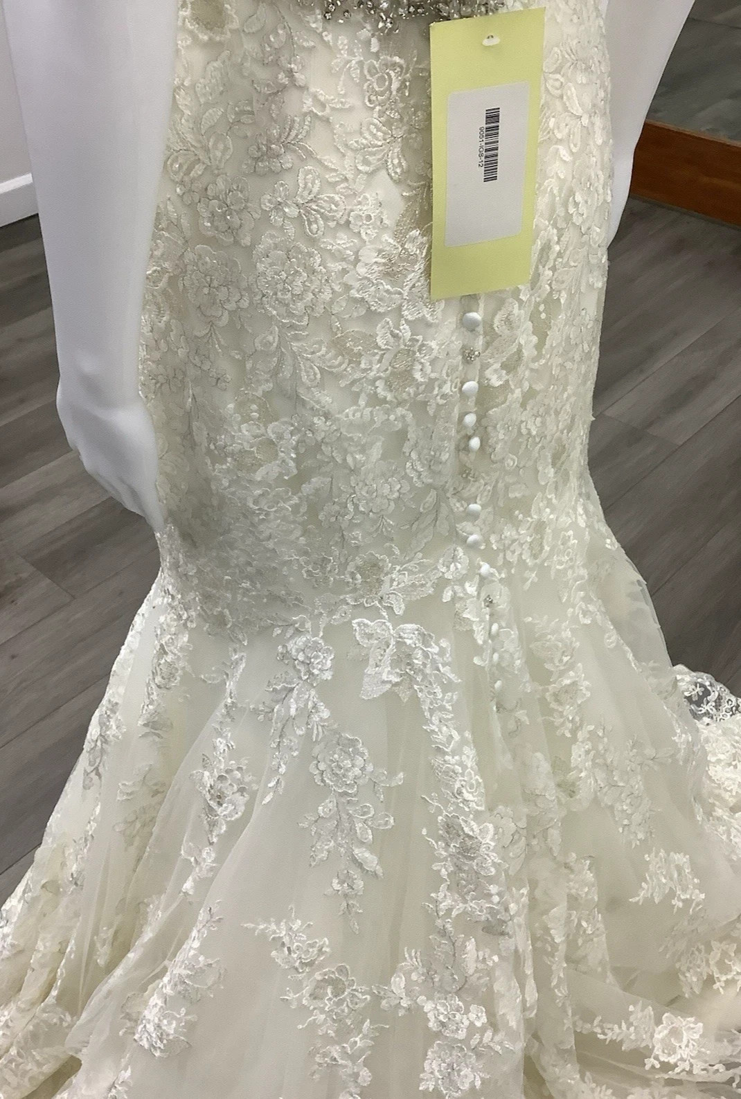 ✨ Allure Bridals Wedding Dress – Size 12 ✨