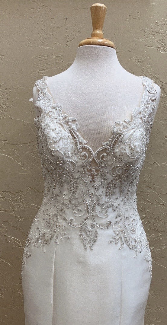 Allure Bridals Wedding Dress, Style 9465 , SAMPLE Bridal Size 10 , NWOT!