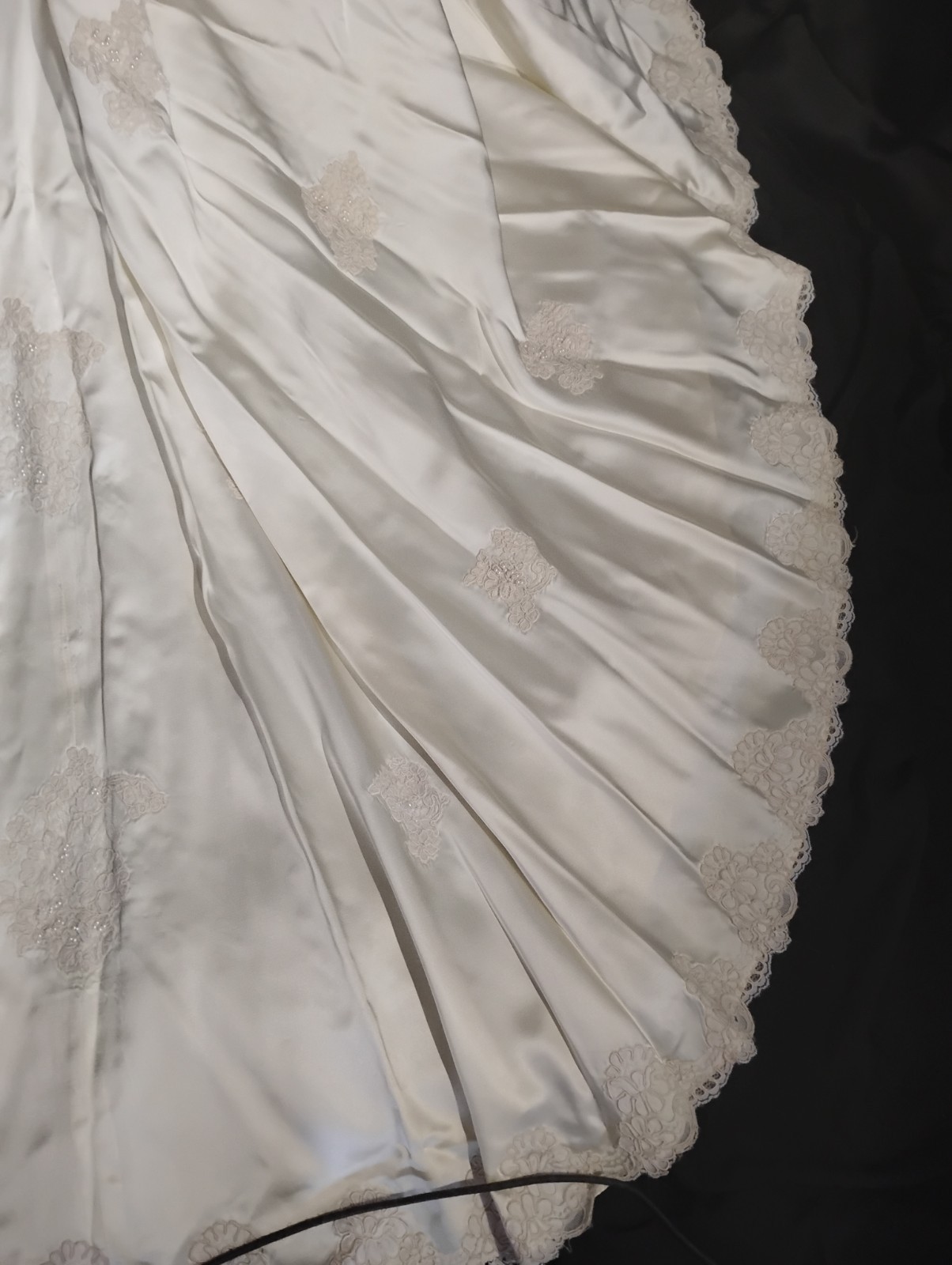 High Neck Ivory Train Sz M Hanging Bustle Beads Wedding Gown Dress