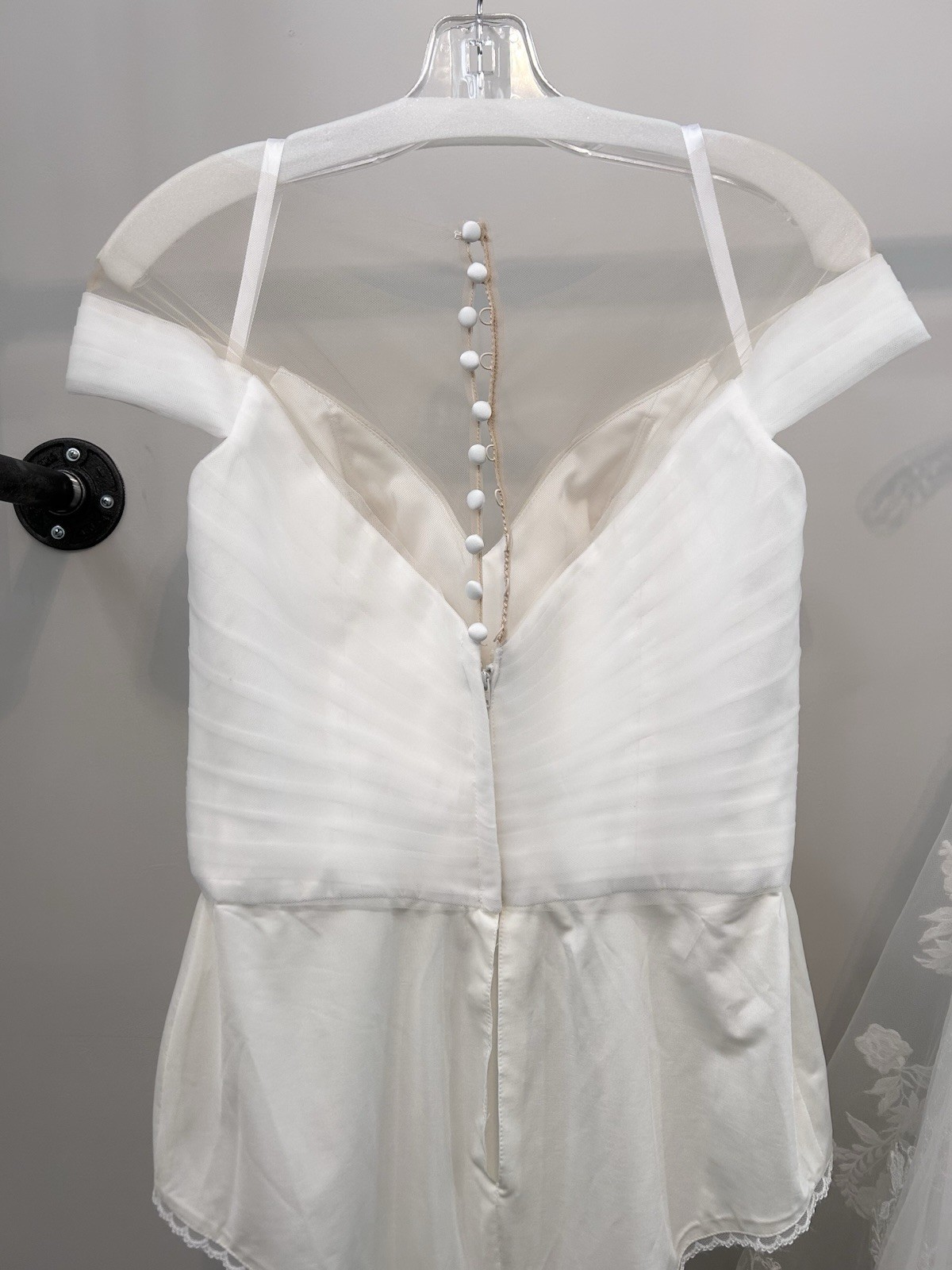 NEW! Sample Wedding Bridal 2-piece high-low hem, ivory, size 12