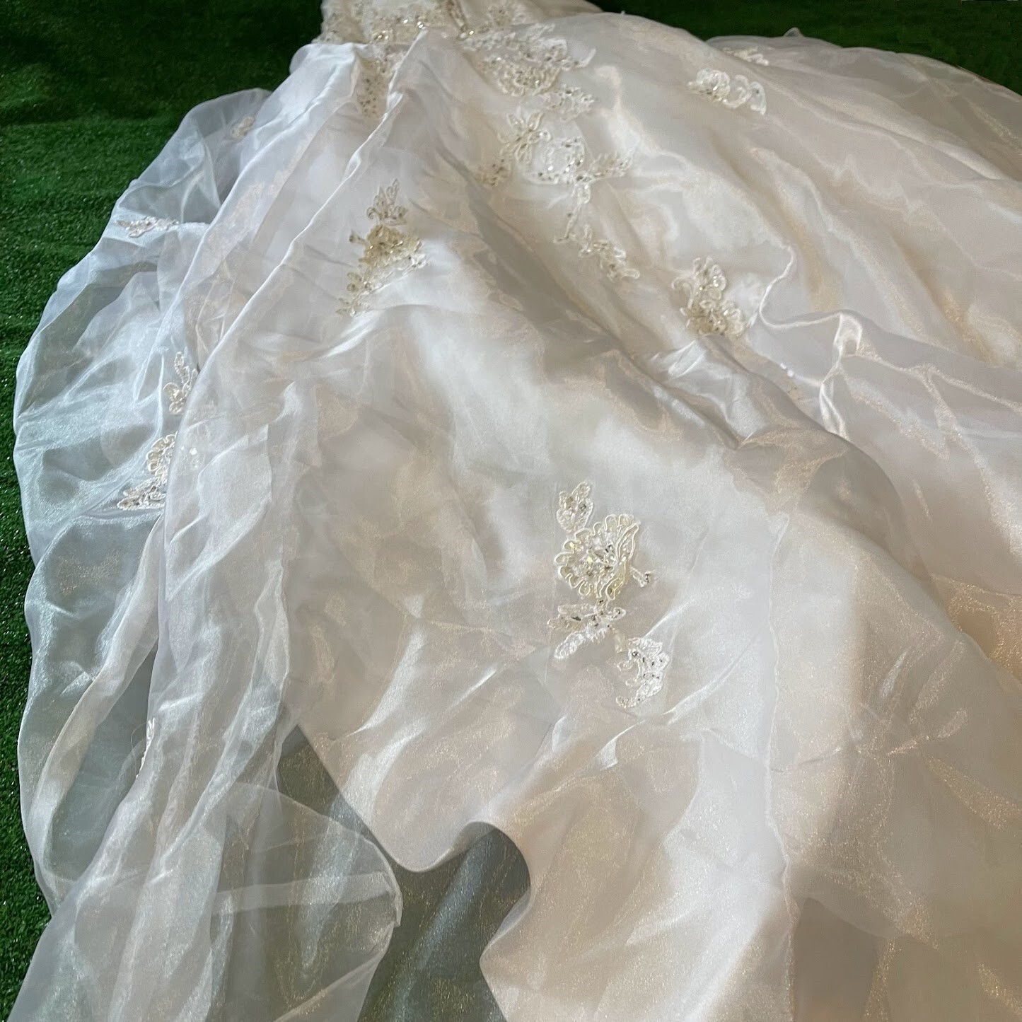 Maggie Sottero Haute Couture Imperial Gown Off Shoulder Wedding Dress Size 0