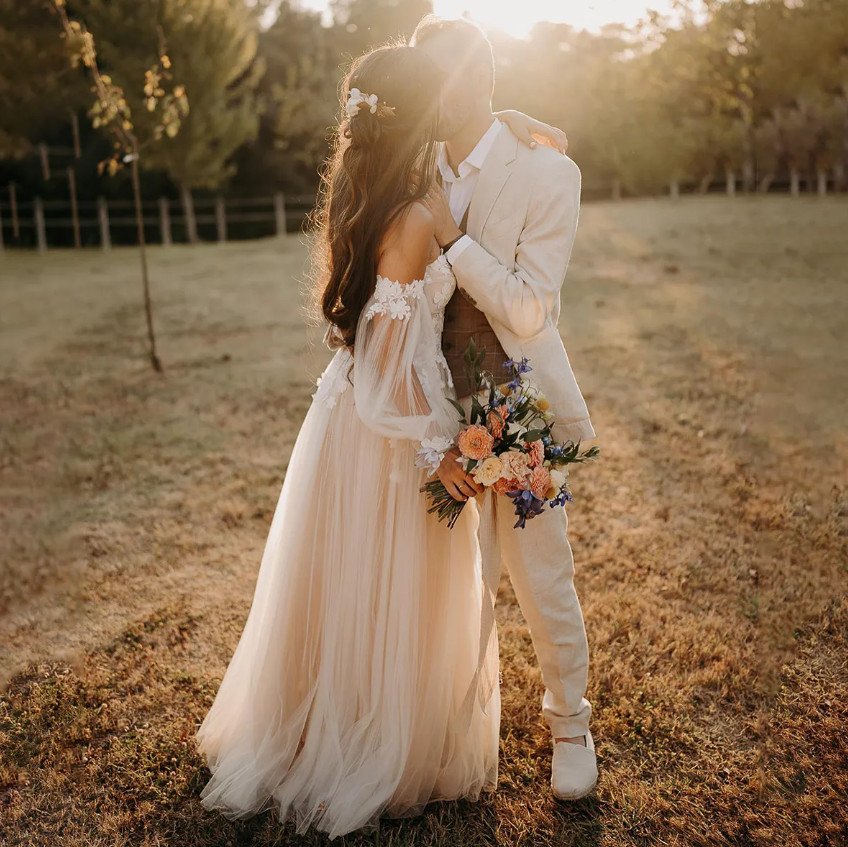Rustic Floral Appliques Wdding Dresses Bridal Gown Off the Shoulder Long Sleeve