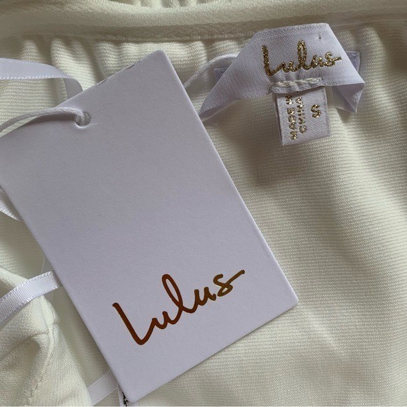 Lulus Small Exceptional Romance White Off-The-Shoulder Mermaid Wedding Dress NWT