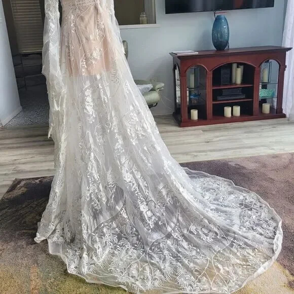 Boho Mermaid A-LIne Wedding Dress with Long Bell Sleeves V Neck and Beading