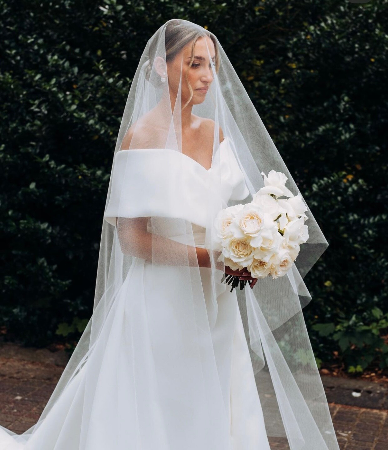 NWT Ashley and Justin Bride Wedding Gown NEVER WORN