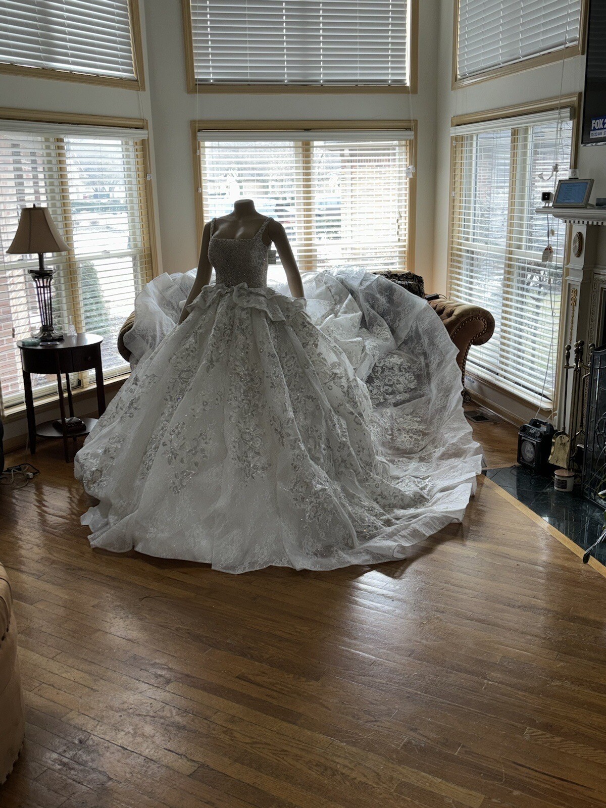 European Princess Wedding Gown. Size 8-12. Corset Tie. Beautiful Long Train