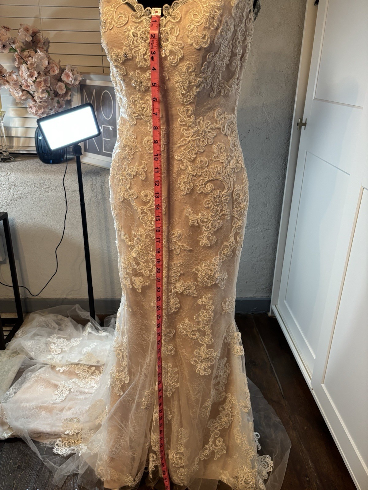 Casablanca Bridal 2228 Belladonna Lace Wedding Dress Size 10 Ivory