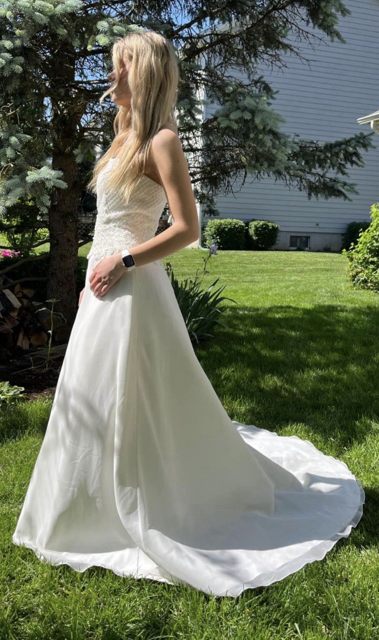 Stunning Bridal Gown W Beautiful Beaded Bodice, Strapless/never Worn Style, S 6