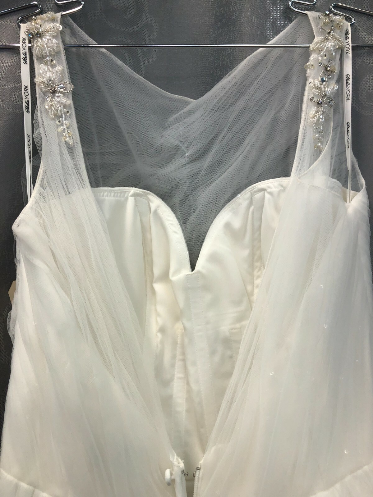 Essense of Australia, New Ivory Wedding Dress Sz 8, GLITTER TULLE , Reg $2099