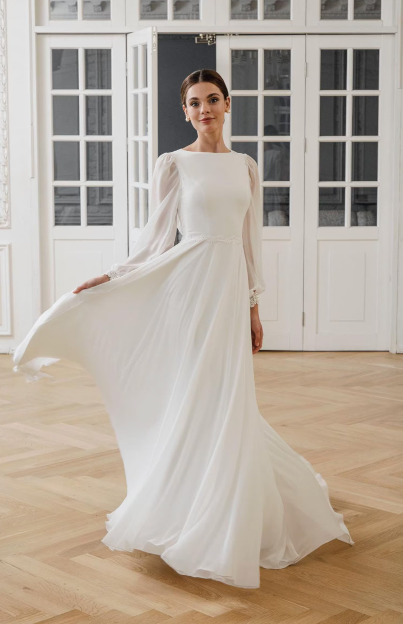 Long Sleeve High Neck Chiffon Bridal Dress (women’s size 8)