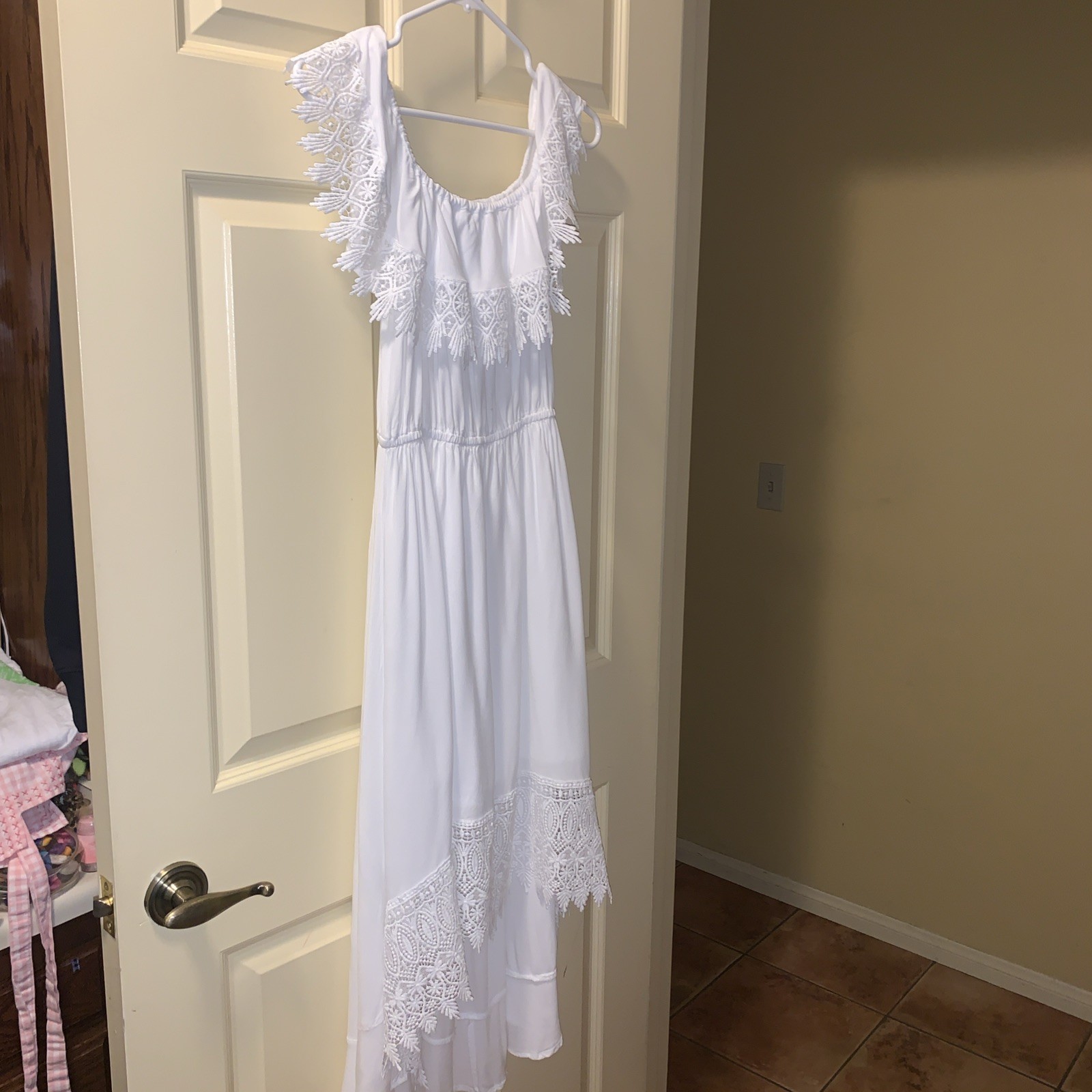 WHITE Rayon And Lace HIGH LOW MAXI DRESS Women’s Size Large . Wedding Venues