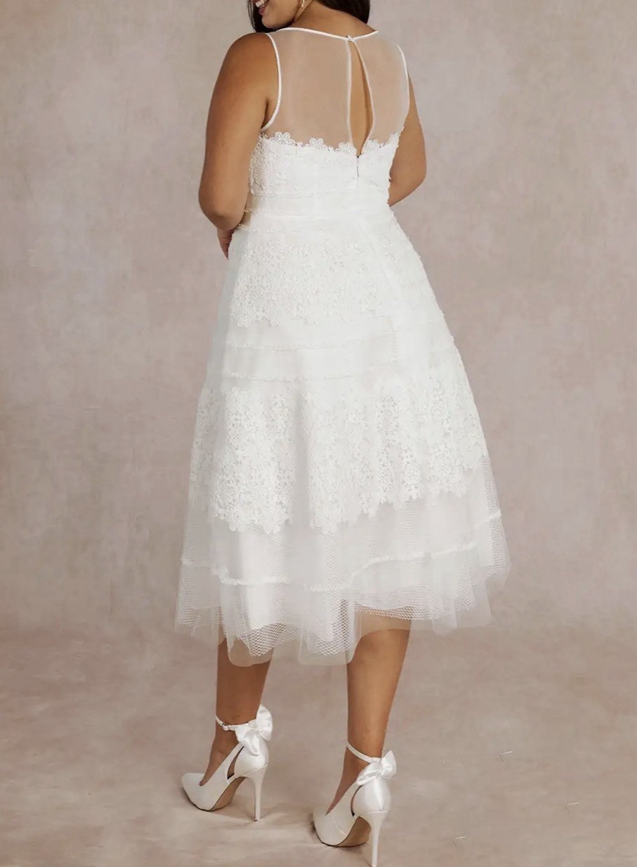 White Azazie Azul Wedding Dress NWT Diamond White A-line Crochet Overlay Size 14