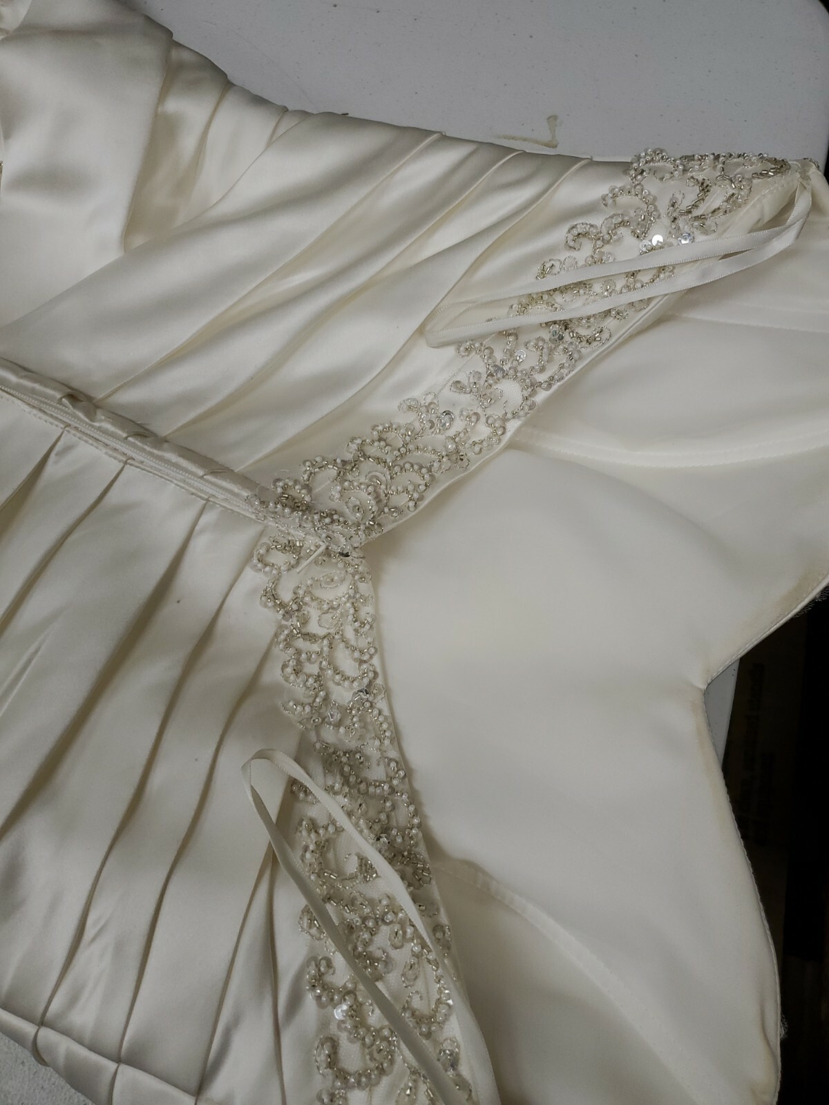 Eden Bridals White Wedding Dress Gown Beaded Strapless Size 10 (Ml)