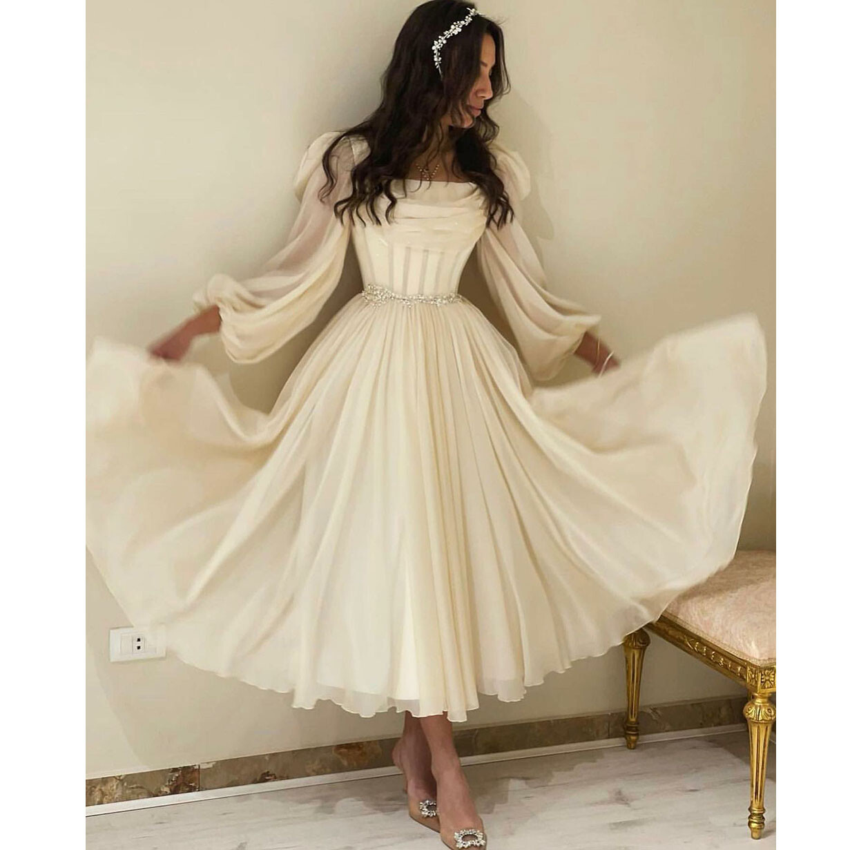 Arabia Chiffon Wedding Dresses Short Tea Length Beaded Long Sleeves Bridal Gowns
