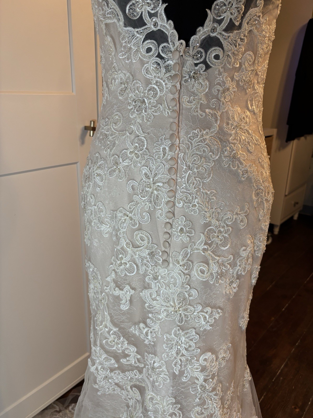 Casablanca Bridal 2228 Belladonna Lace Wedding Dress Size 10 Ivory
