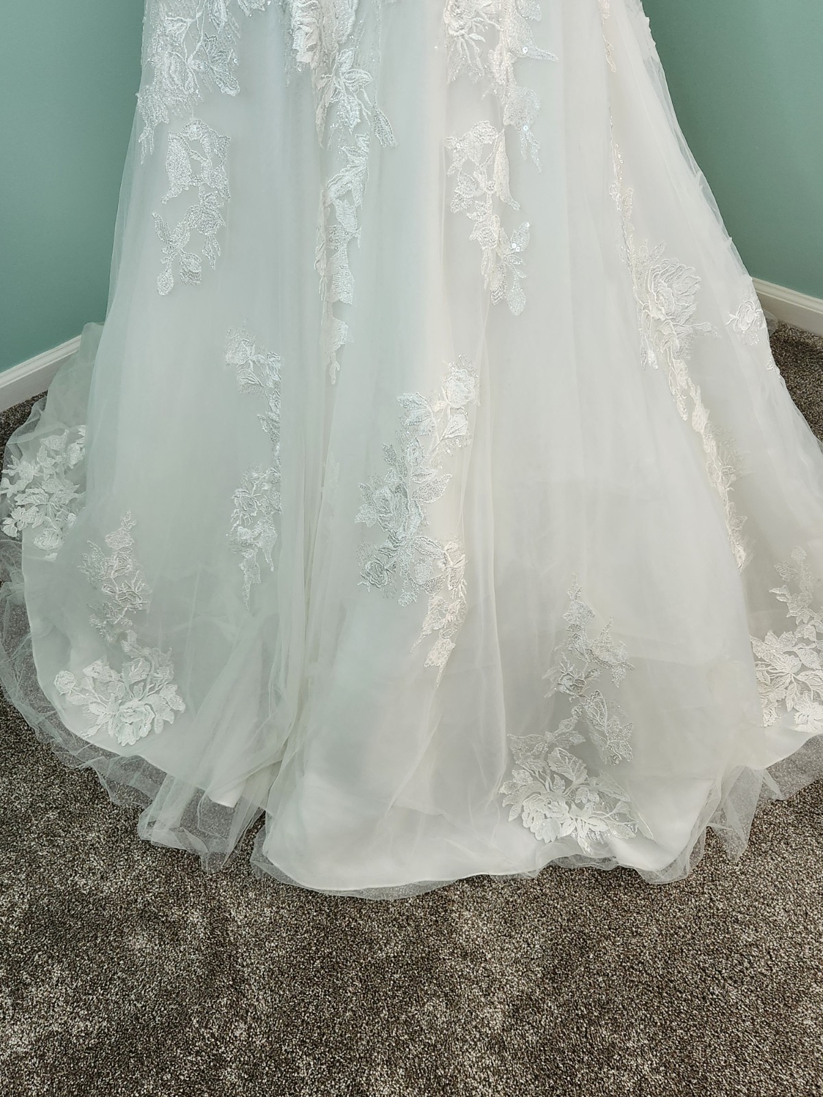 STUNNING Allure Romance Ivory Wedding Dress – SEE MEASUREMENTS BELOW!!