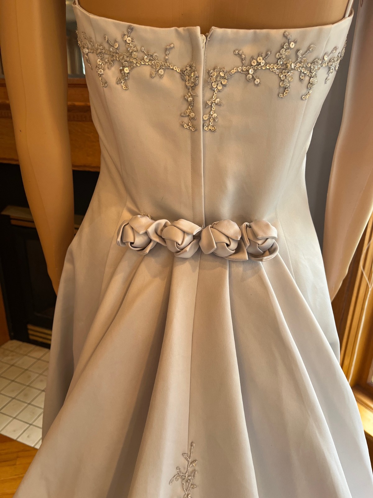 *Casablanca Gray Satin Straps Detachable Train Wedding Gown Bridal Dress Size 14
