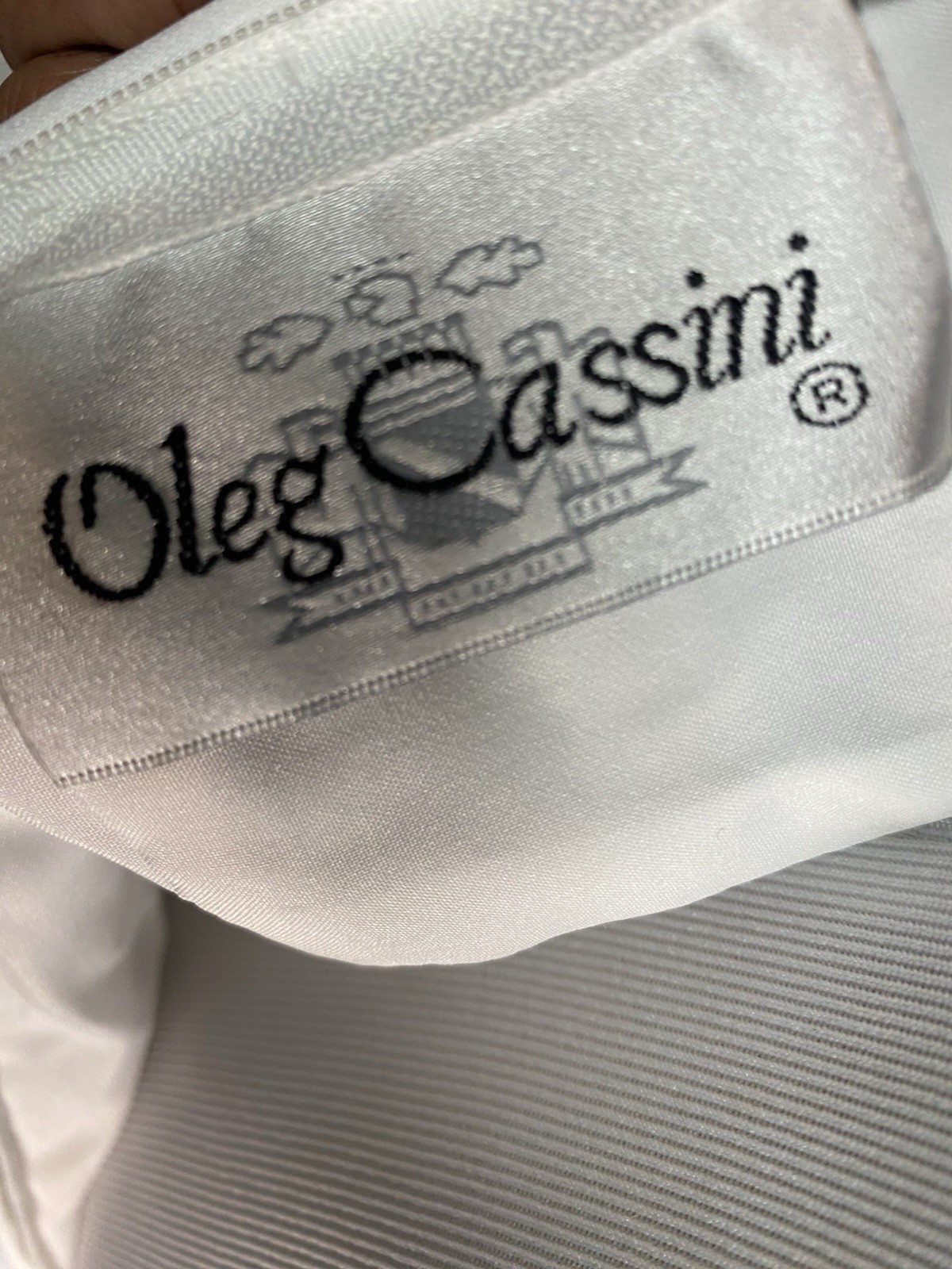 Oleg Cassini Wedding Dress Size 2 Womans White Beaded Sleeveless Ballgown Tulle