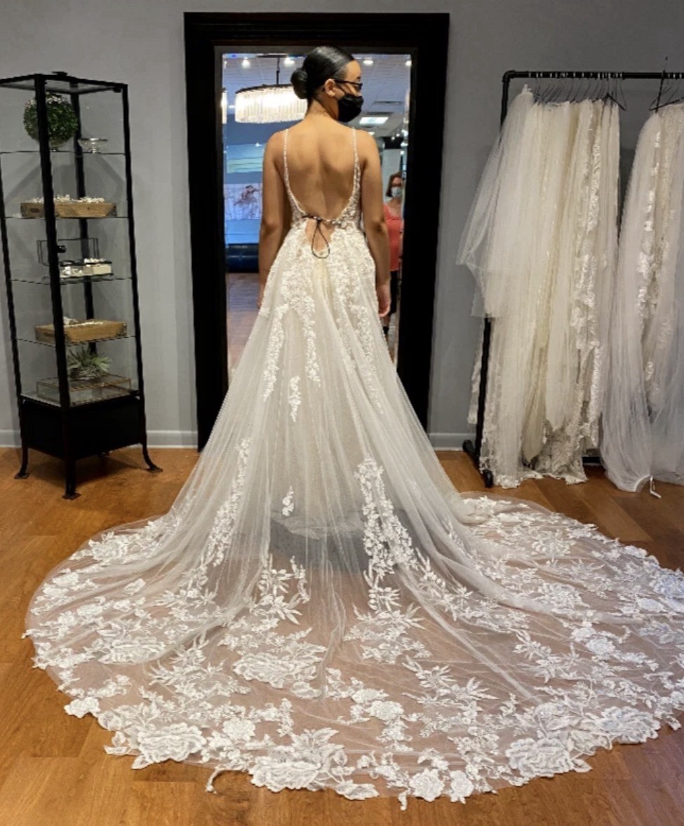 Martina Liana Classic Ivory Lace Tulle A-Line V-Neck Sleeveless Train 16