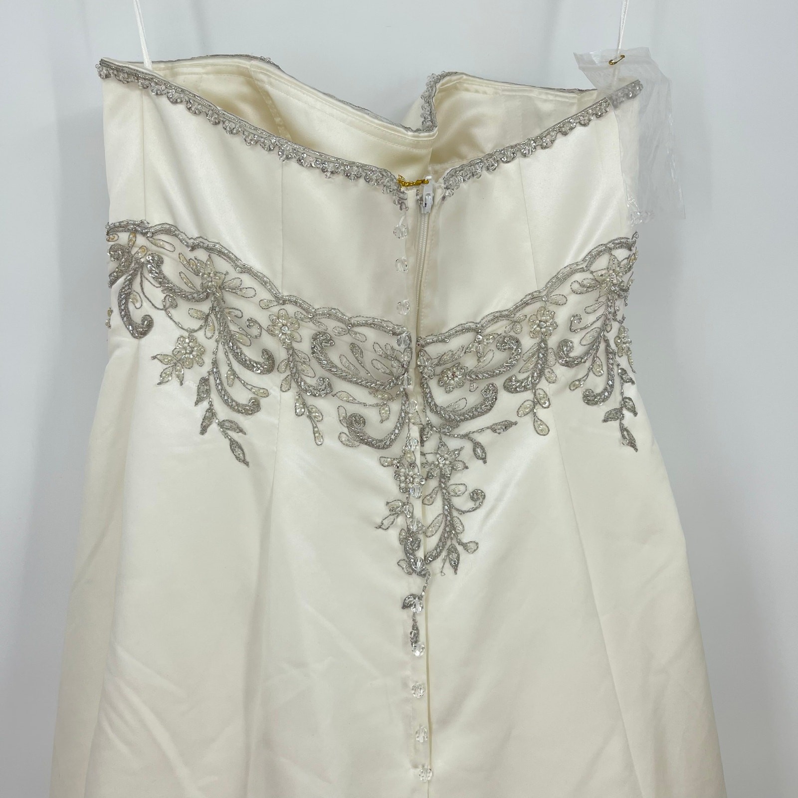 Casablanca Bridal | NWT Strapless Crystal Wedding Dress 1922 Size 12