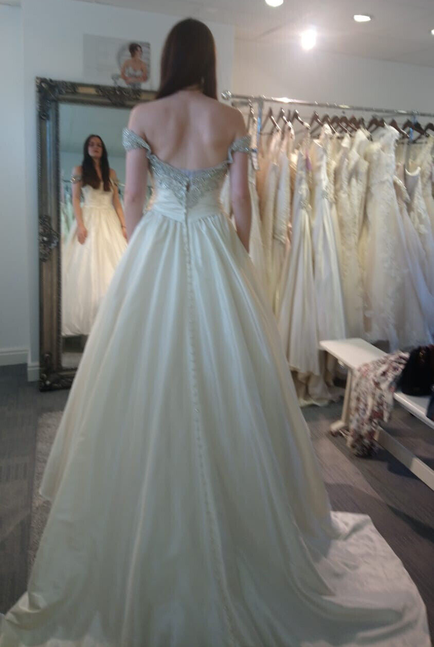 Allure 9204 Wedding Dress 8 Ivory Ball gown Satin Crystal Straps Buttons Back