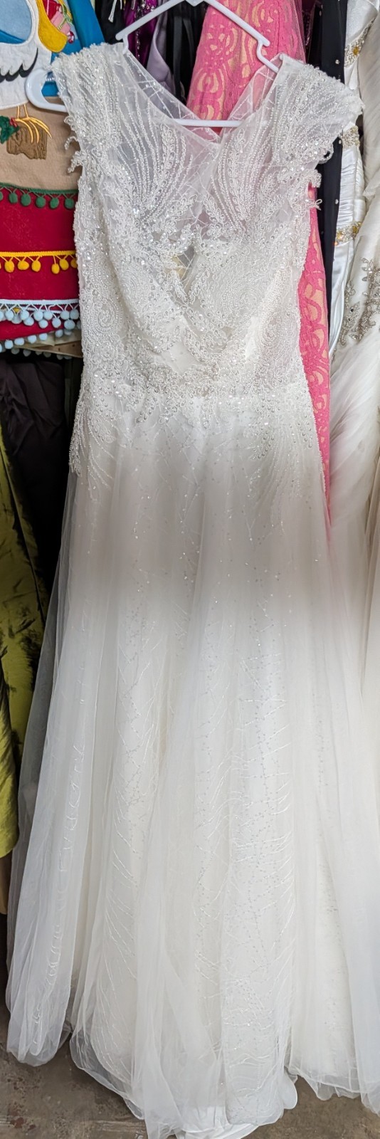 Moda Bella Ivory/White V-Neck Cap Sleeve A-Line Lace Beaded Tulle 10 MB2072