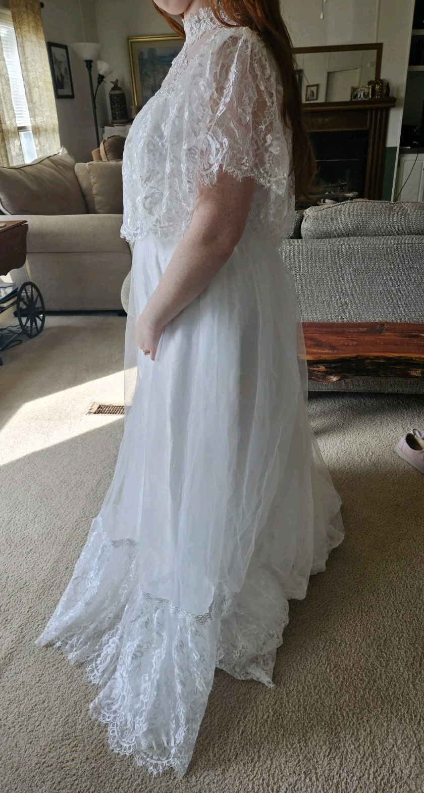 Ivory Wedding Gown High Neck Short Sleeve Sz M Anne of Green Gables Dress