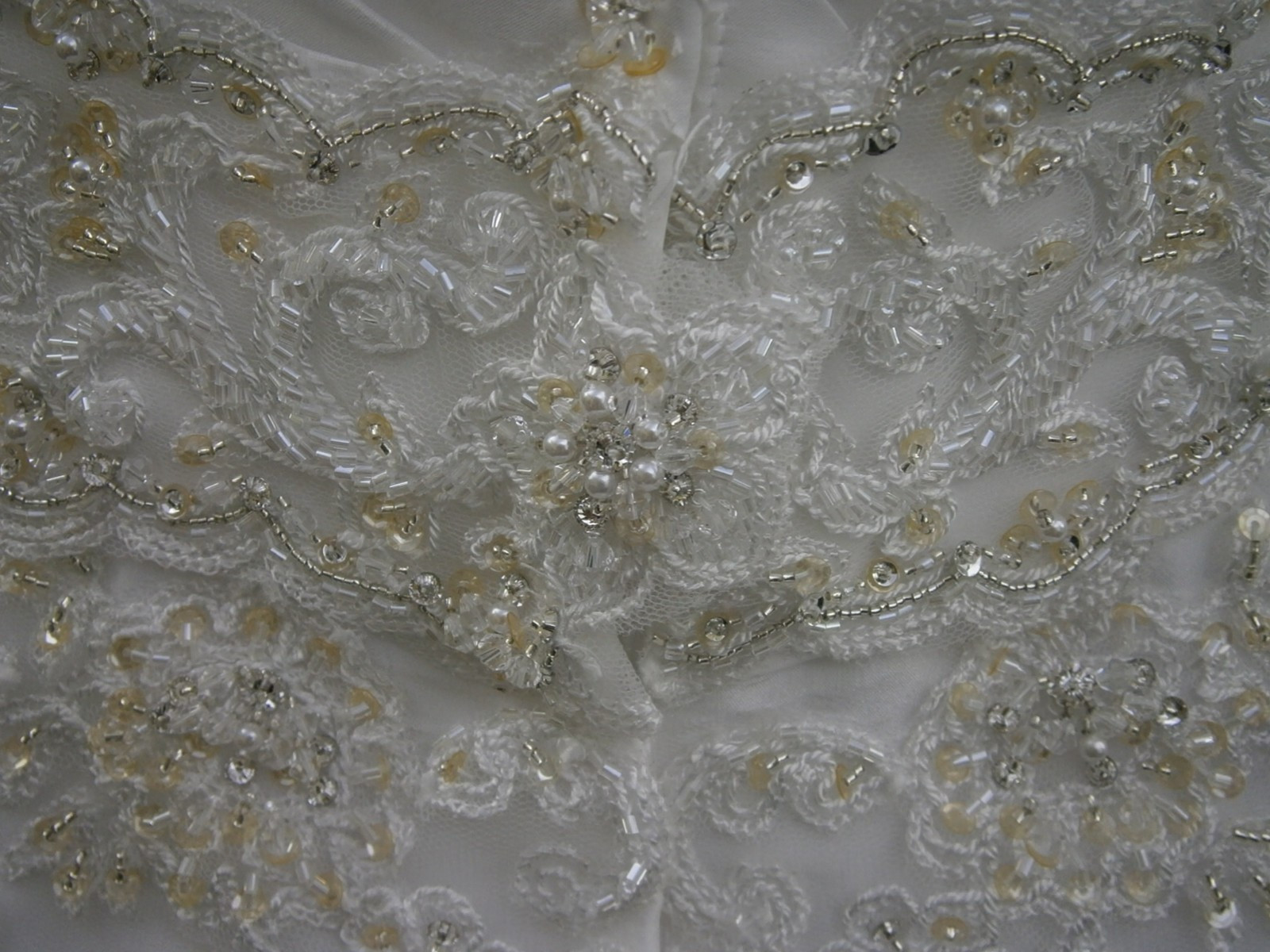 Casablanca Sample Wedding Dress Gown 14-16 Ivory Satin Taffeta Beaded Elegant