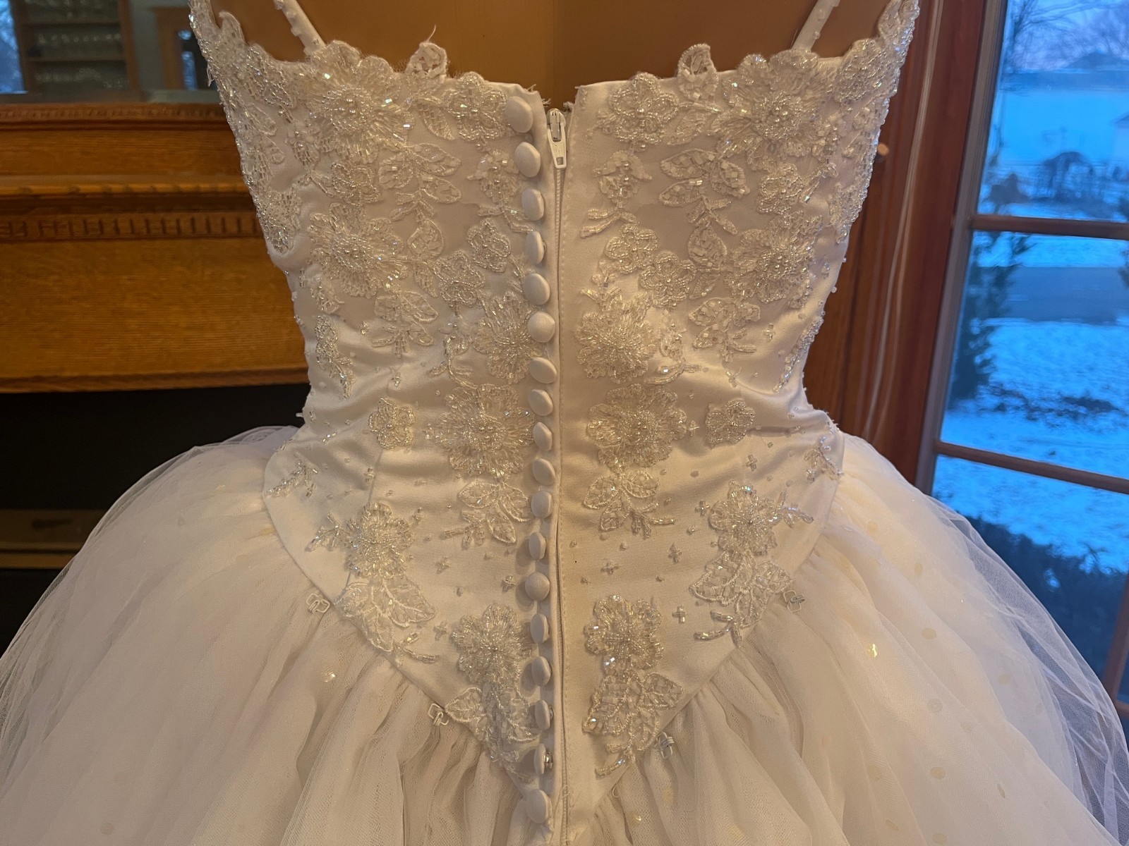Venus 8181 White Beaded Lace Tulle Wedding Ball Gown Bridal Dress Size 6