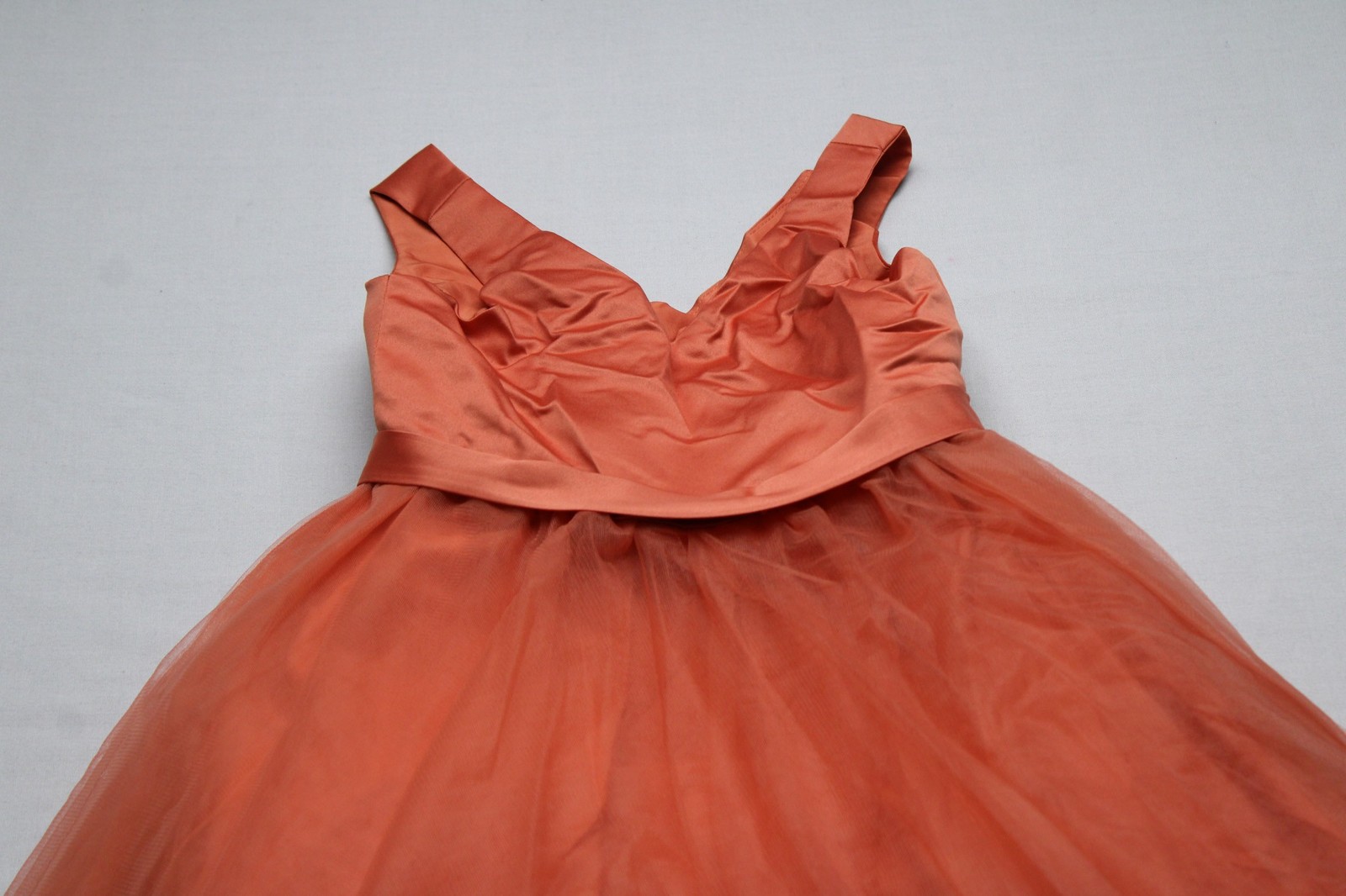 Azazie Girls Marybell A-Line Bow Tulle V-Neck Dress AP2 Mai Tai Size: 7 NWT