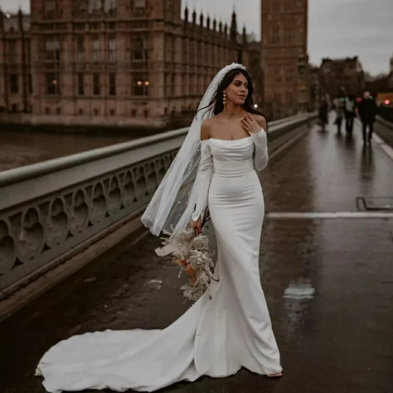 Off Shoulder Mermaid Wedding Dresses Long Sleeves Strapless Backless Bridal Gown