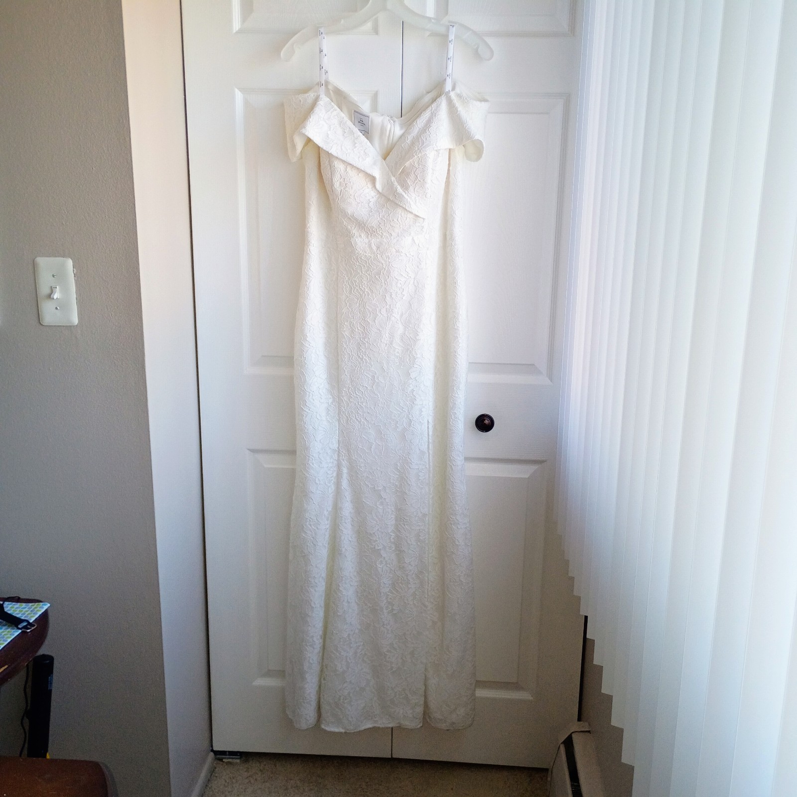 David Bridal Studio Ivory Lace Off Shoulder Brides Dress Regular Size 12
