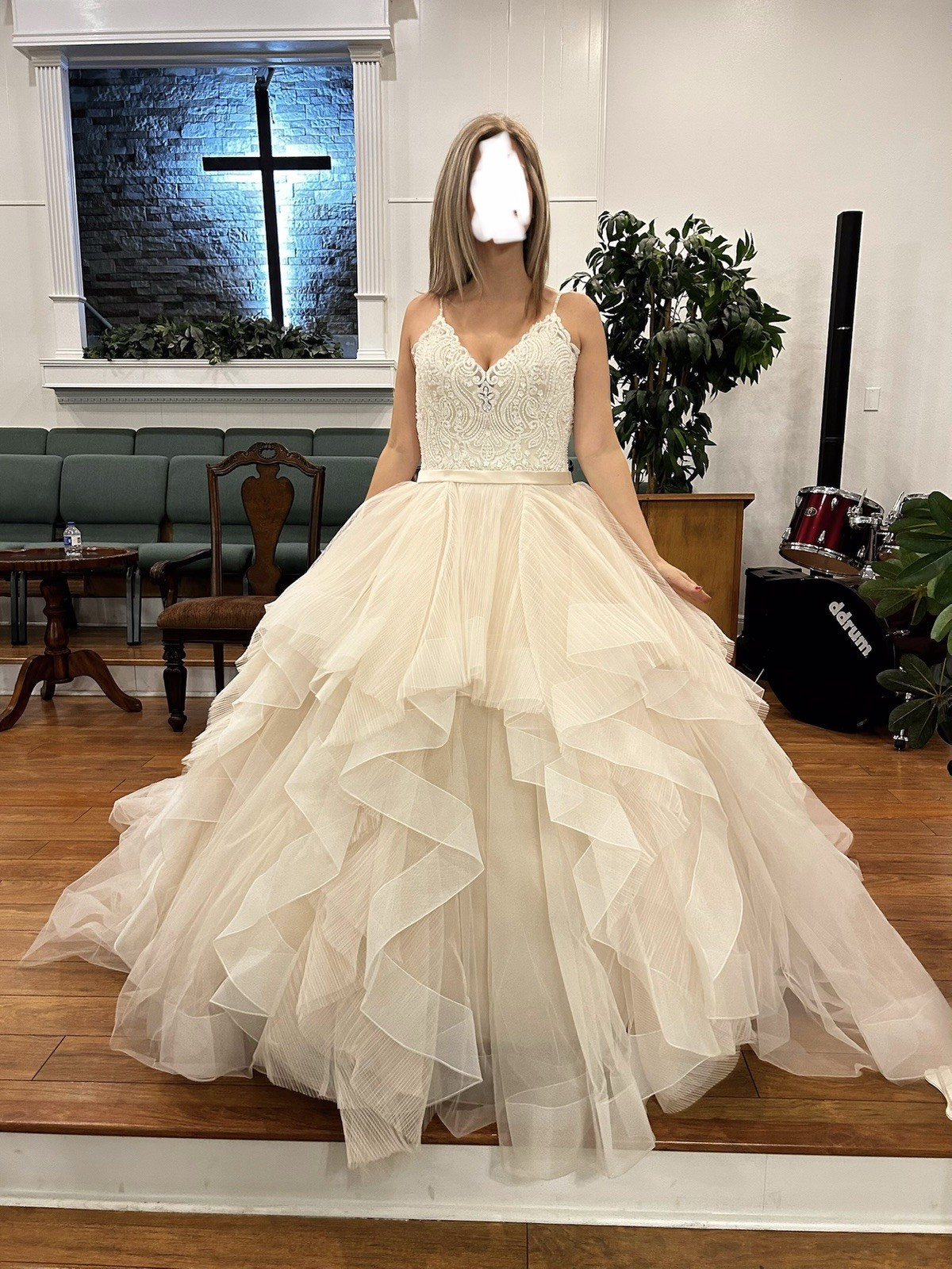 ALLURE 9459 WEDDING GOWN SIZE 10 CHAMPAGNE AND IVORY VEIL NEW WITH TAGS And BAG