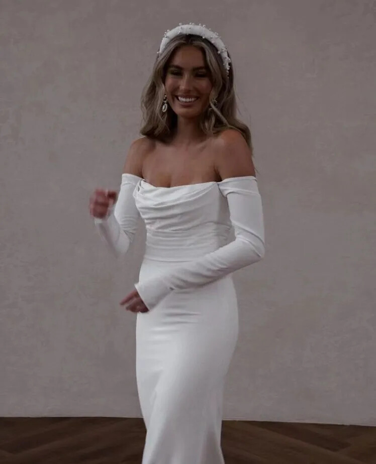 Off Shoulder Mermaid Wedding Dresses Long Sleeves Strapless Backless Bridal Gown