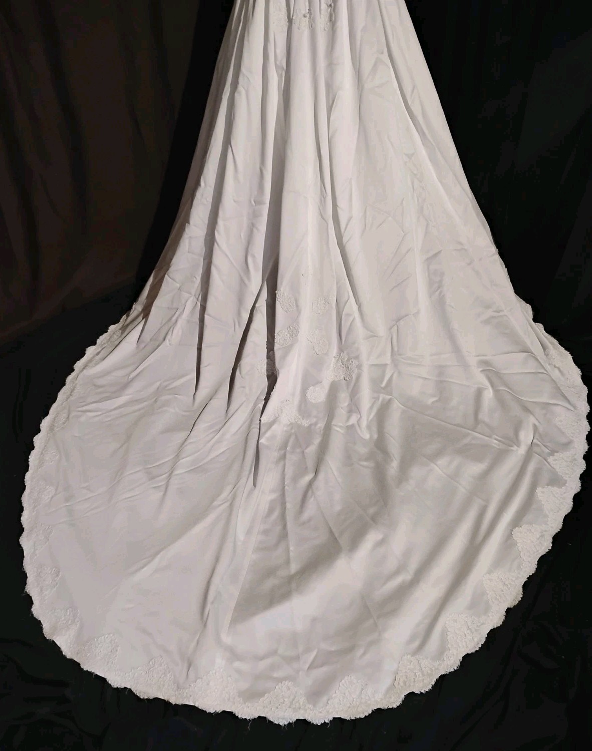 White Short Sleeve Wedding Gown Sz L Train High Neck