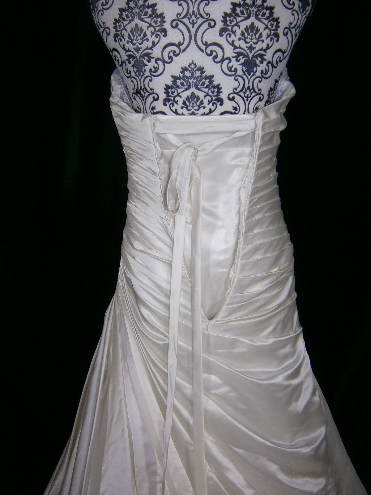 Essense of Australia Wedding Dress Off-White Satin Strapless Ruched Corset NEW