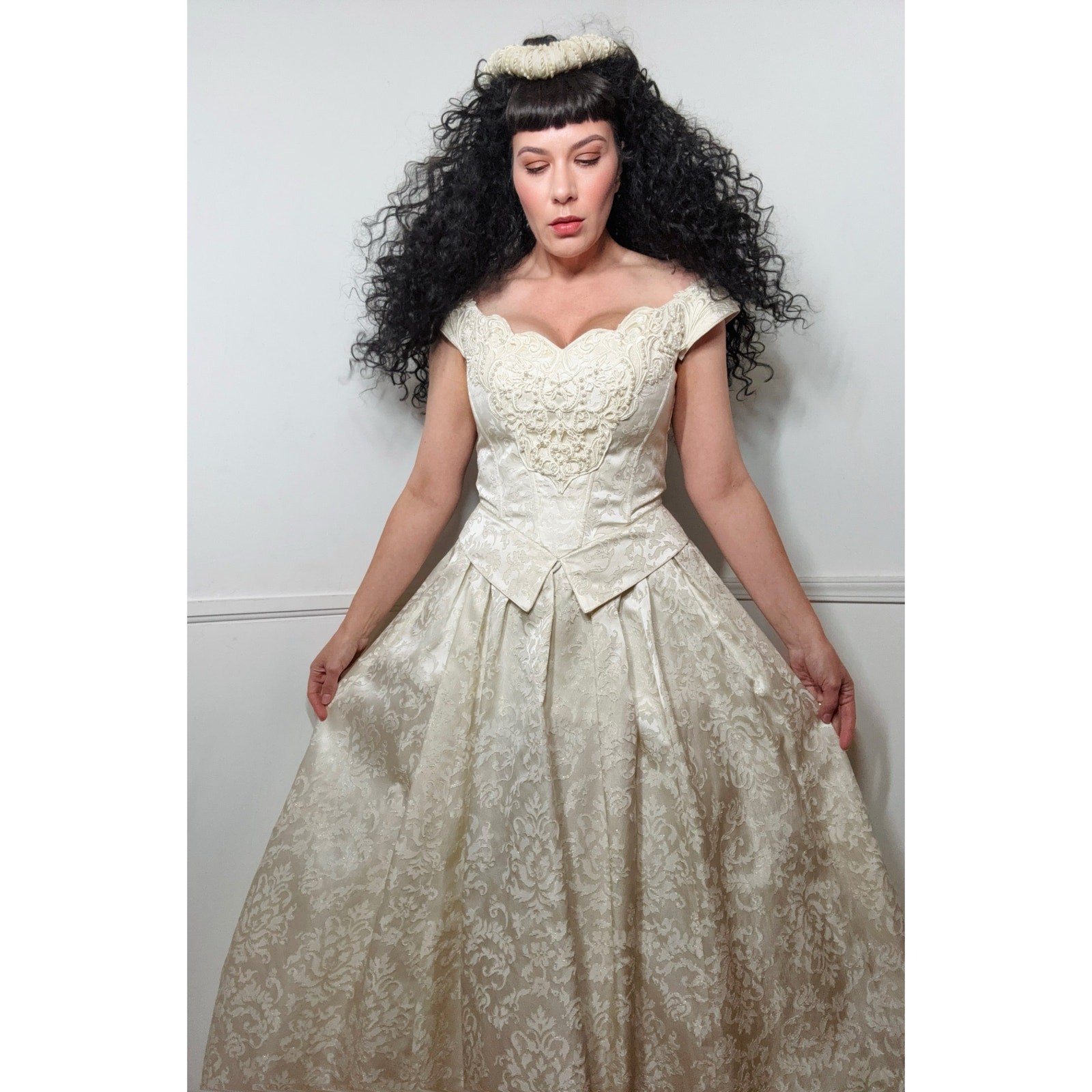 1990s Vintage Cream and Gold Jacquard Princess Bridal Gown by Jessica McClintock