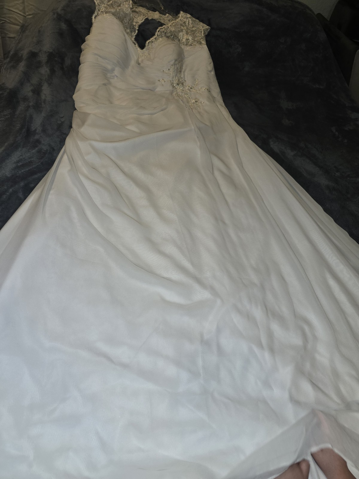 plus size White Chiffon A-Line Wedding Dress V Neck Lace Cap Sleeve Corset Back