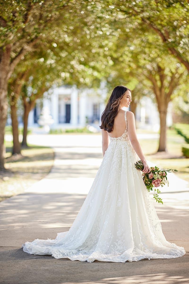 Martina Liana Wedding Dress – Sample Size 10, Never Worn, Never Altered
