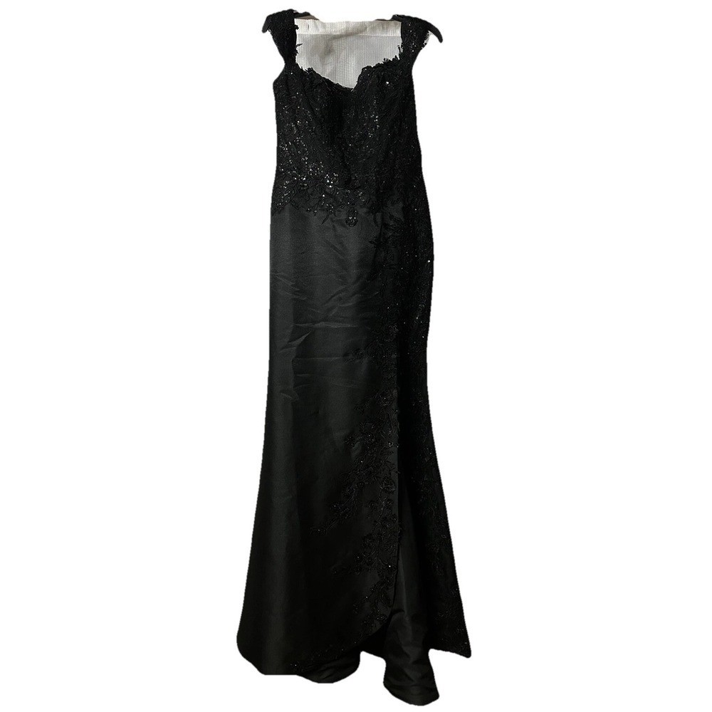 NWOT Ivonne D for Mon Cheri Womens Elegant Black Full Length Dress Size 10
