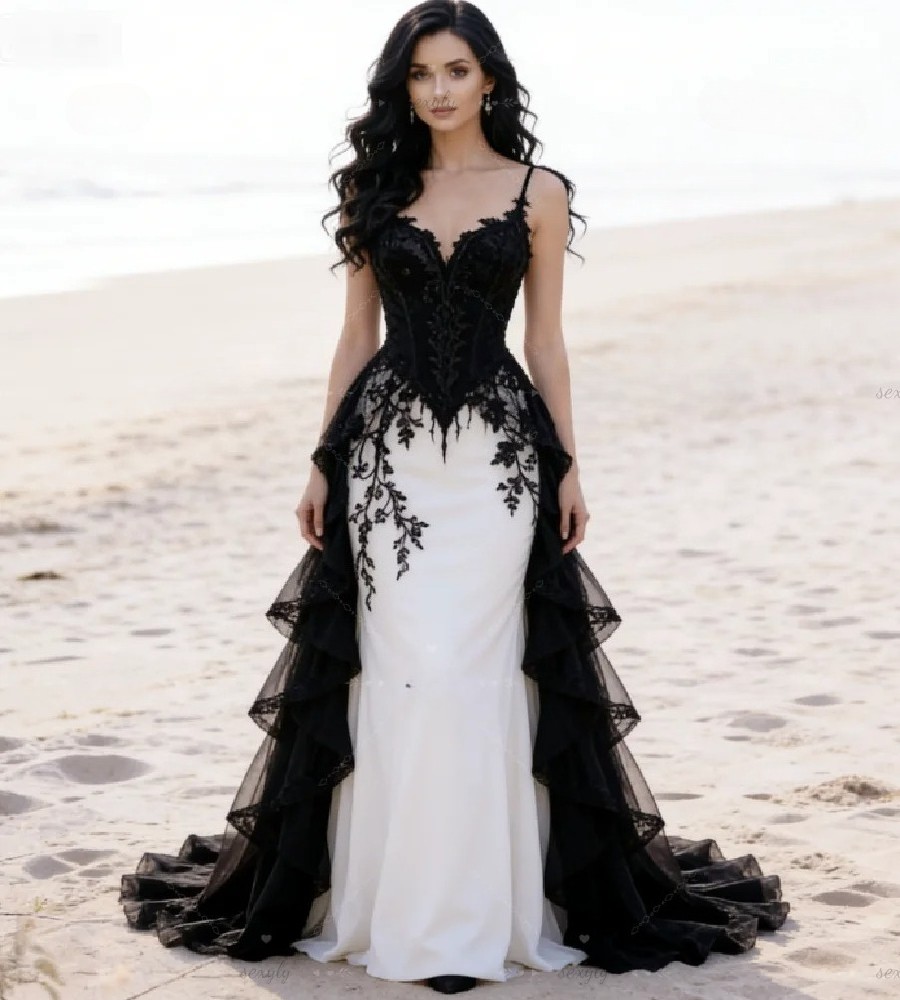 Black White Mermaid Gothic Wedding Dress Elegant Spaghetti Straps Tiered Tulle