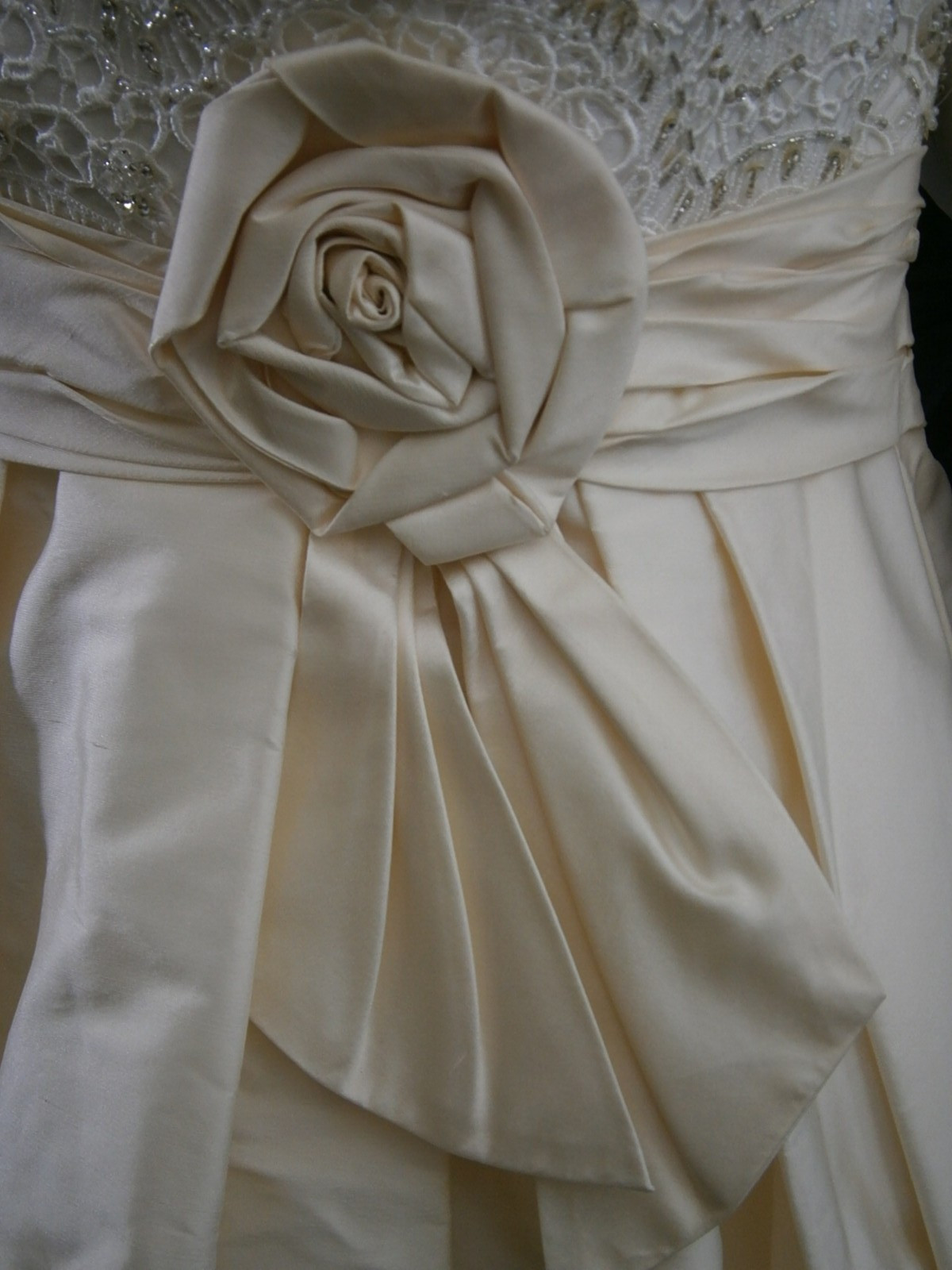 M V Couture Wedding Dress 10 Champagne Ivory Silk Mikado Lace Strapless NEW