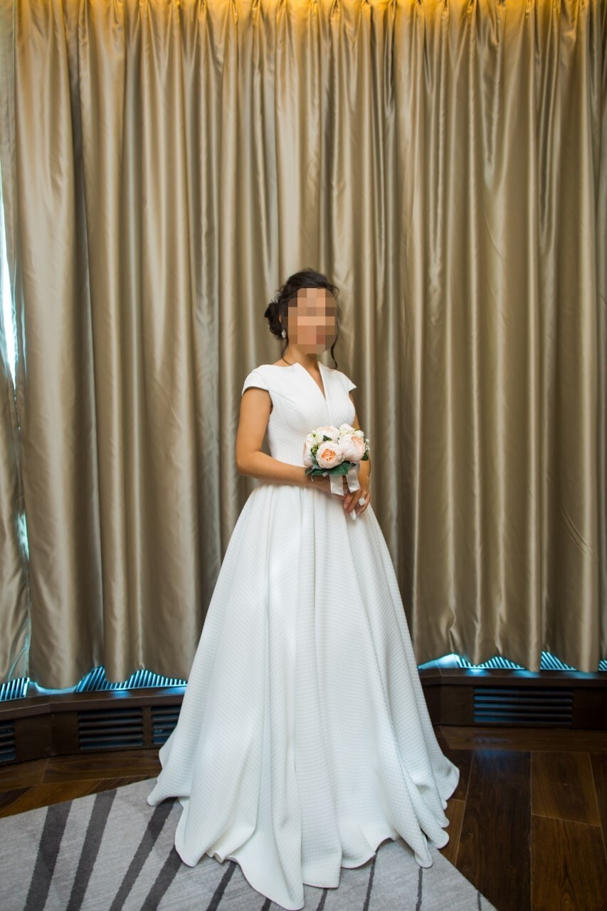 wedding dress
