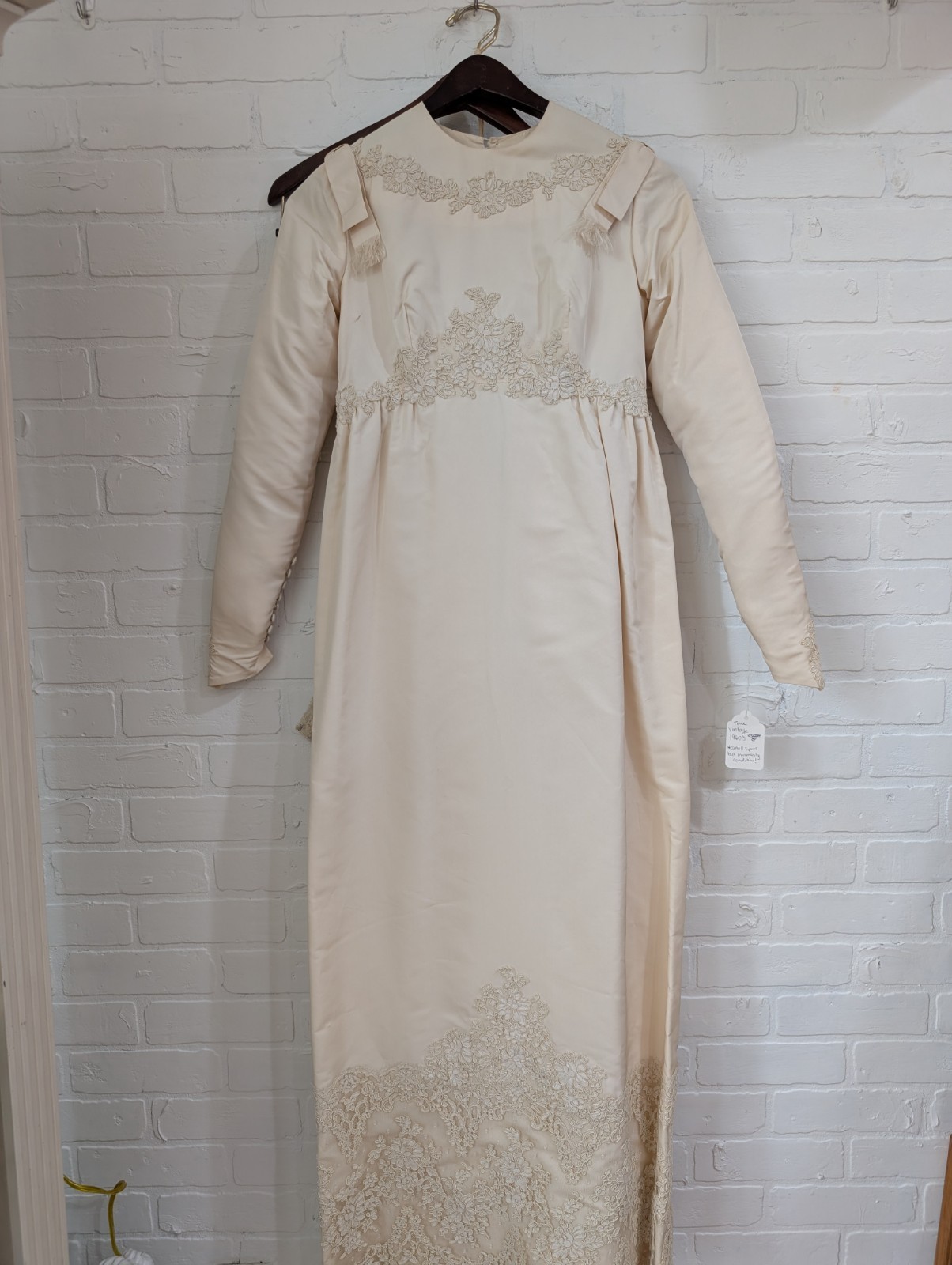 Vintage 1960’s Beige Empire Waist Wedding Dress – Petite