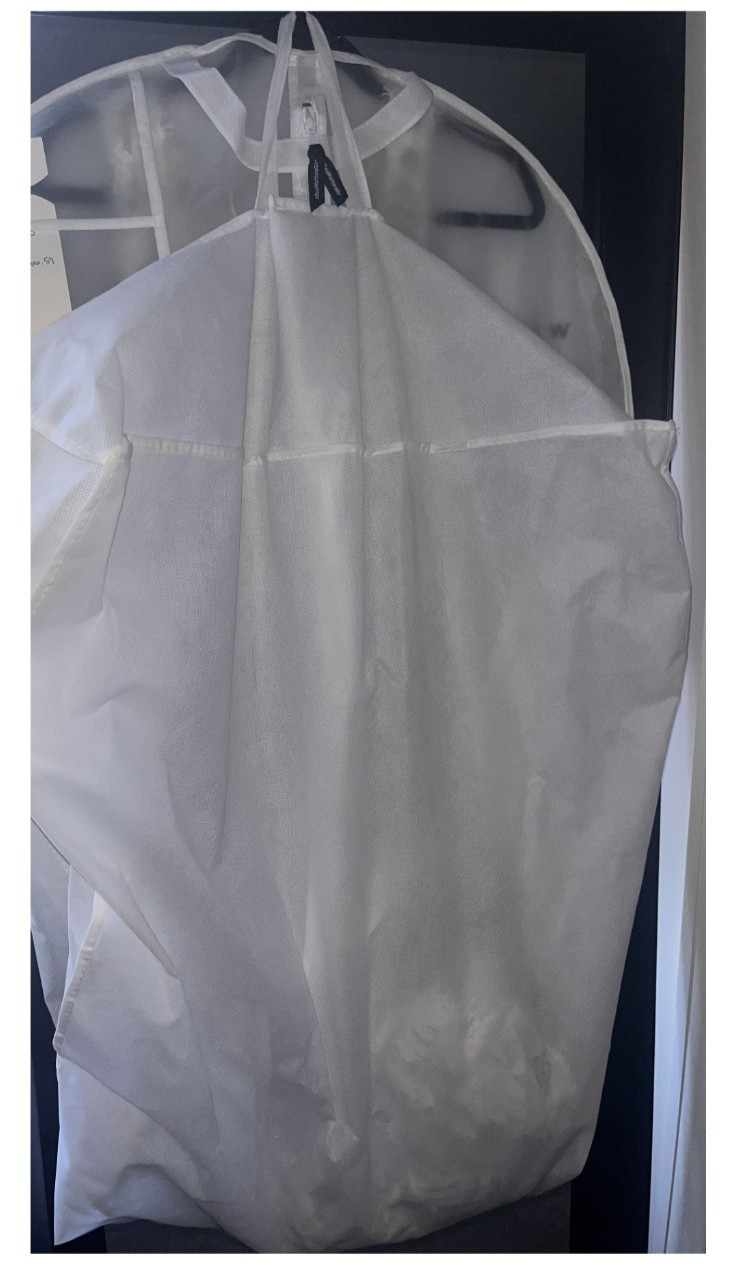 New wedding dress Wtoo by Watters. size 2/4. FitnFlare. *Never Been Worn*