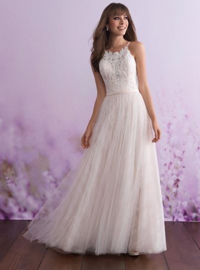 Allure Romance 3114 Wedding Gown (Size 6)