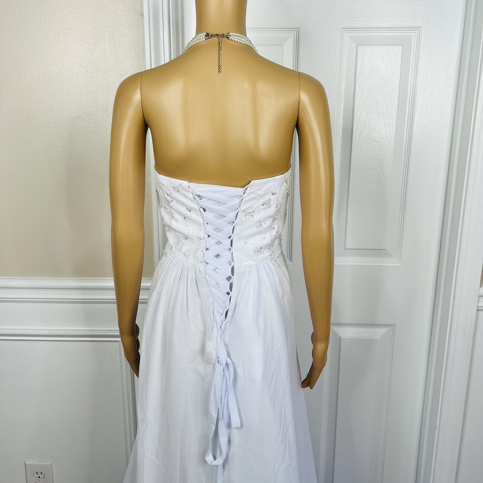 Unbranded Laced Wedding Dress Size 18W White Beaded Adjustable String Strapless