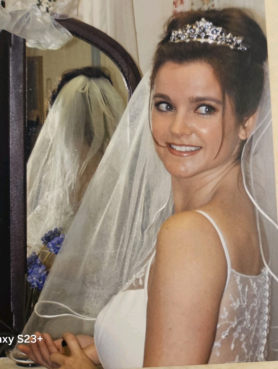 Vintage 2004 Ivory Bridal Gown Illusion Back Covered Buttons Chapel Train Sz 10