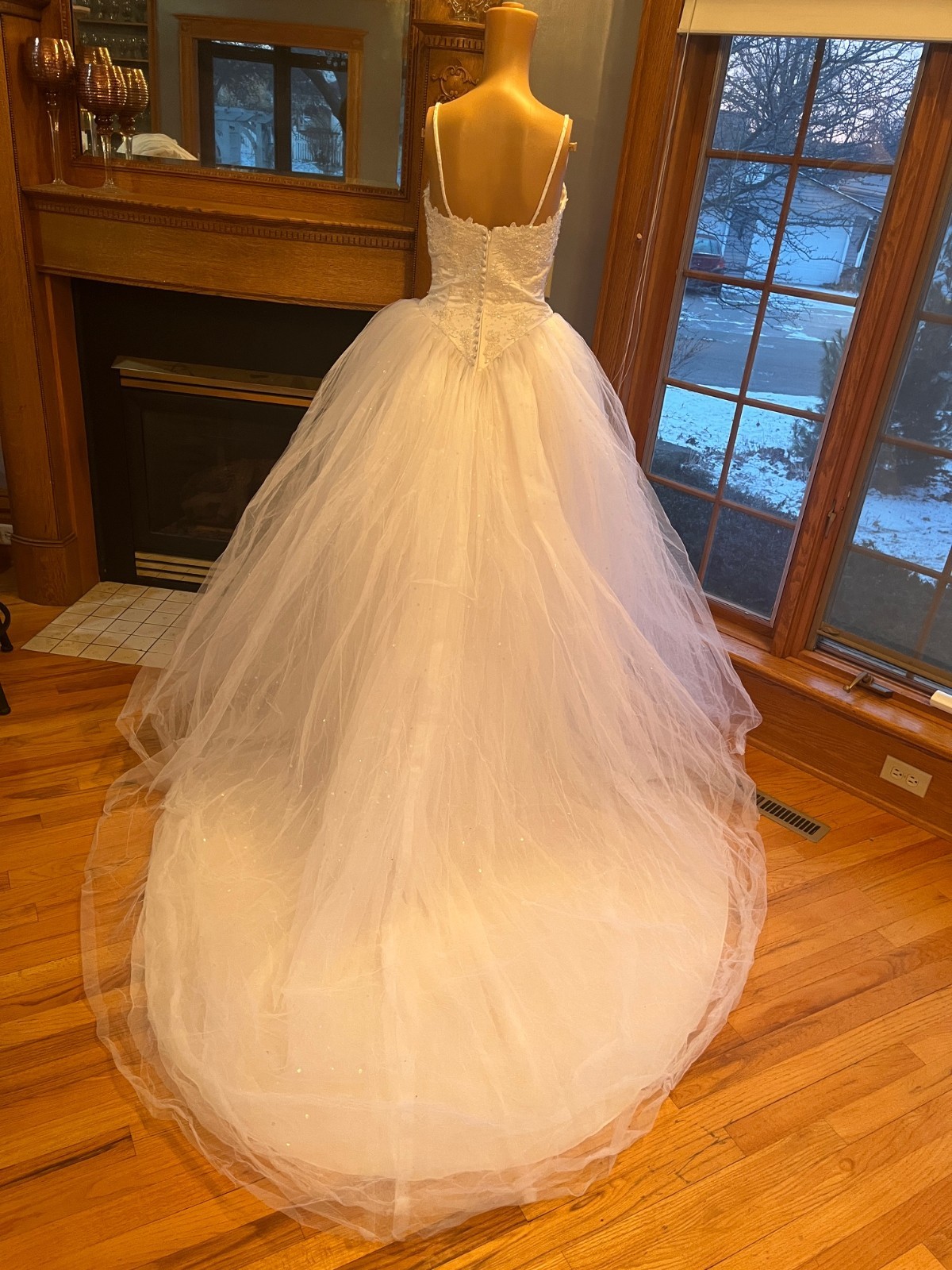 Venus 8181 White Beaded Lace Tulle Wedding Ball Gown Bridal Dress Size 6