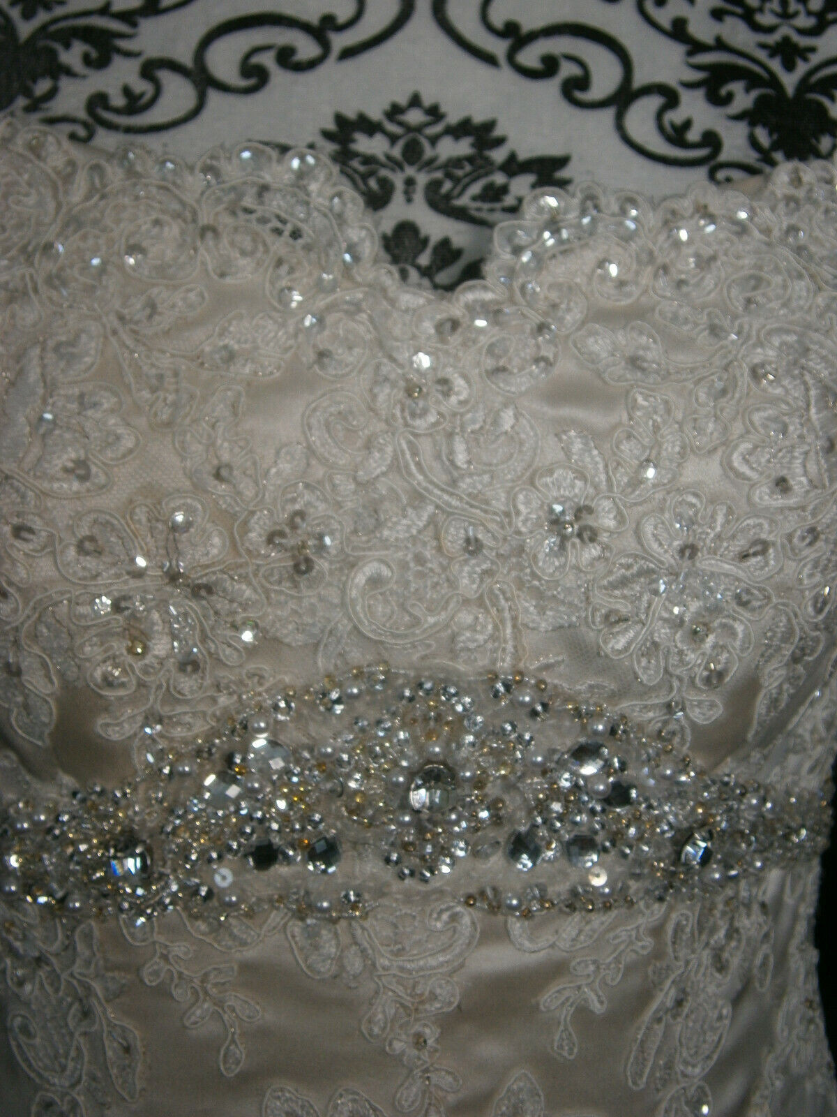 Essense of Australia Wedding Dress 10 Ivory A-line Lace Bling & Strap D1398